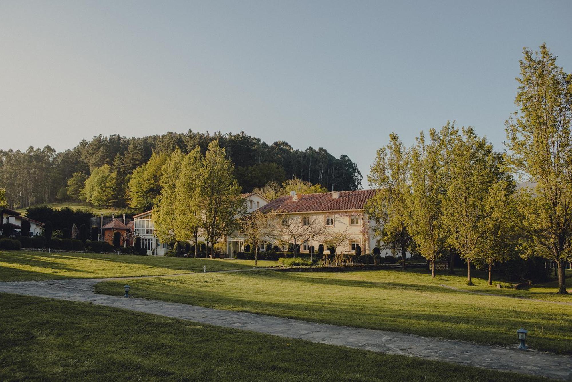 Amalurra Ecohotel & Retreat Center Laiseca Εξωτερικό φωτογραφία